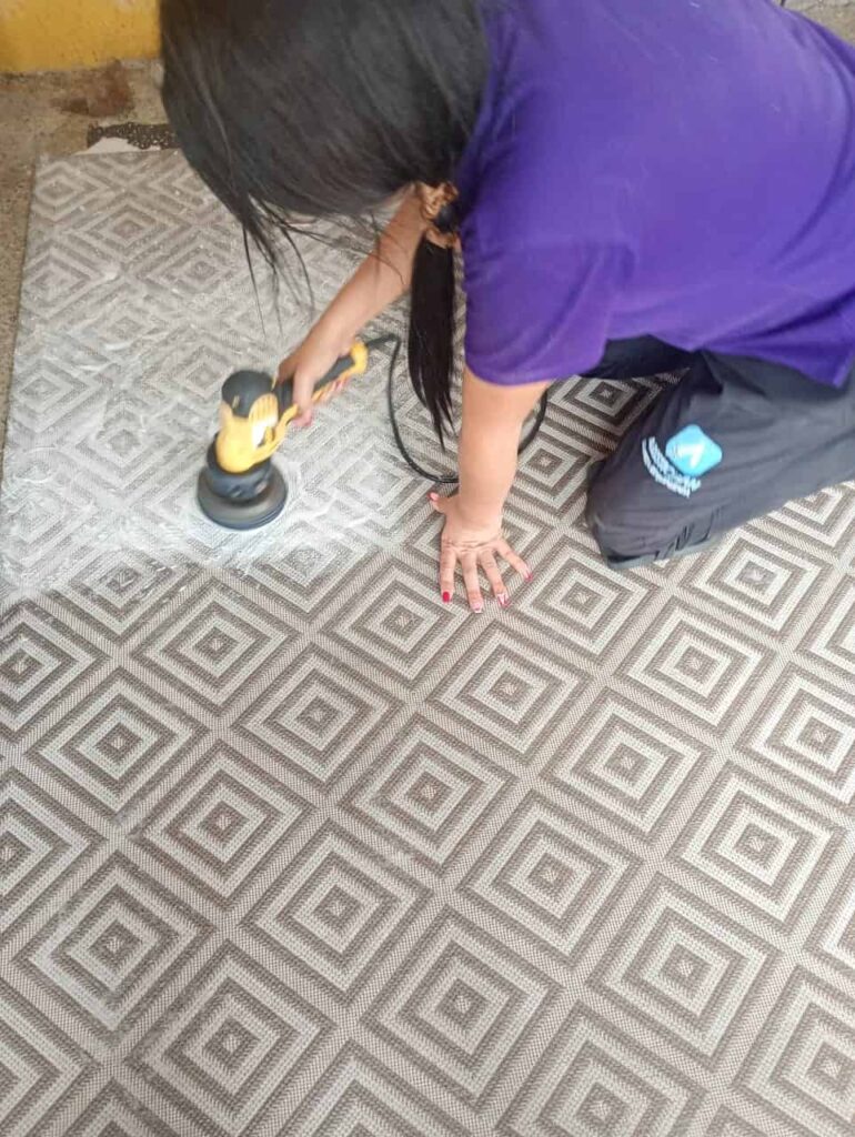 CEPILLADO DE ALFOMBRA